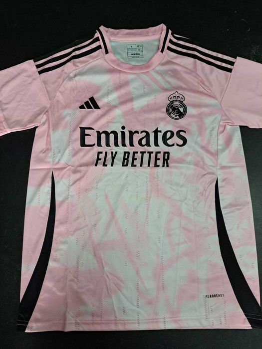 camisola real madrid rosa