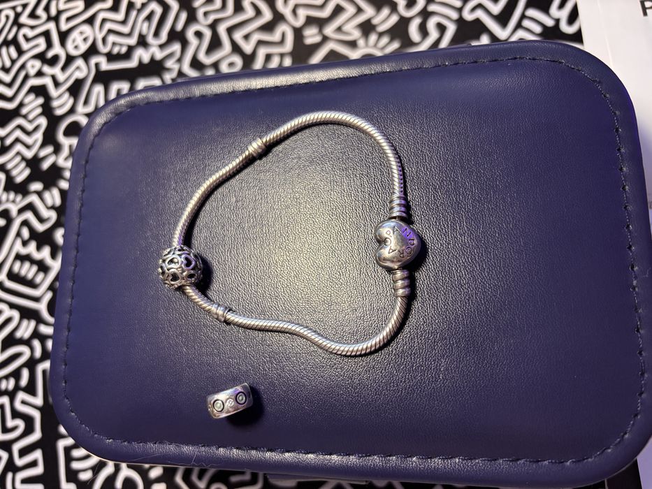 Pulseira Pandora Original + 2 contas  - Tam. 19.