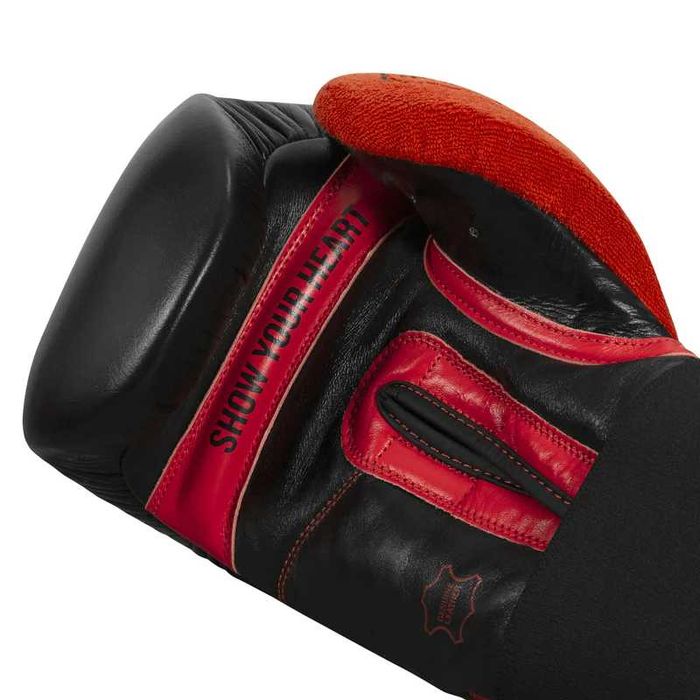 Боксерские перчатки для мешка TITLE Boxing All Heart Bag Gloves 2.0
