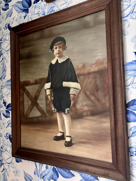 Duży stary obraz portret chłopiec dziecko drewniana rama