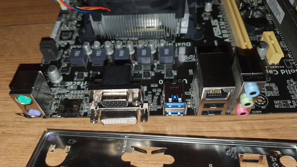 ASUS A88XM-A AMD A4 5300,DDR3 8GB FM2 100% sprawne Super Stan.