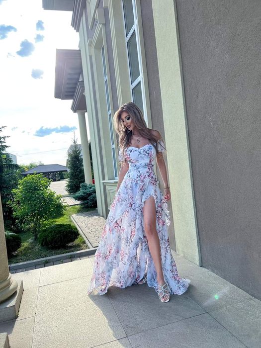 Sukienka w rozmiarze S M i L różne kolory