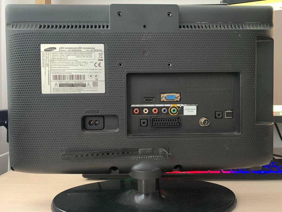 Телевізор Samsung UE-19ES4000