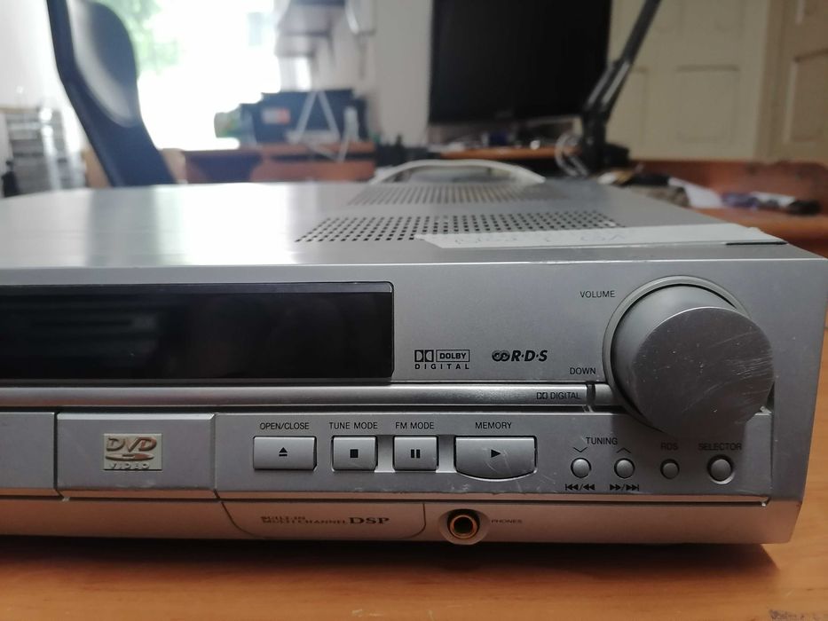 Amplituner Panasonic SA-HT70 z dvd x 5