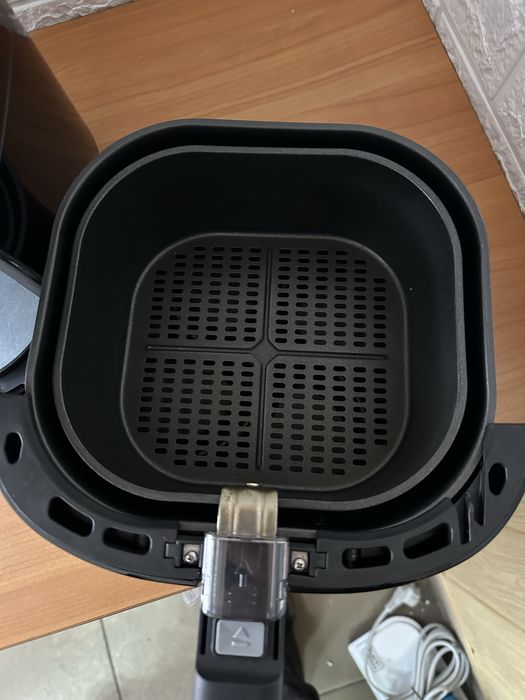 Мультипіч (Аерогриль) Philips Essential Airfryer HD9252