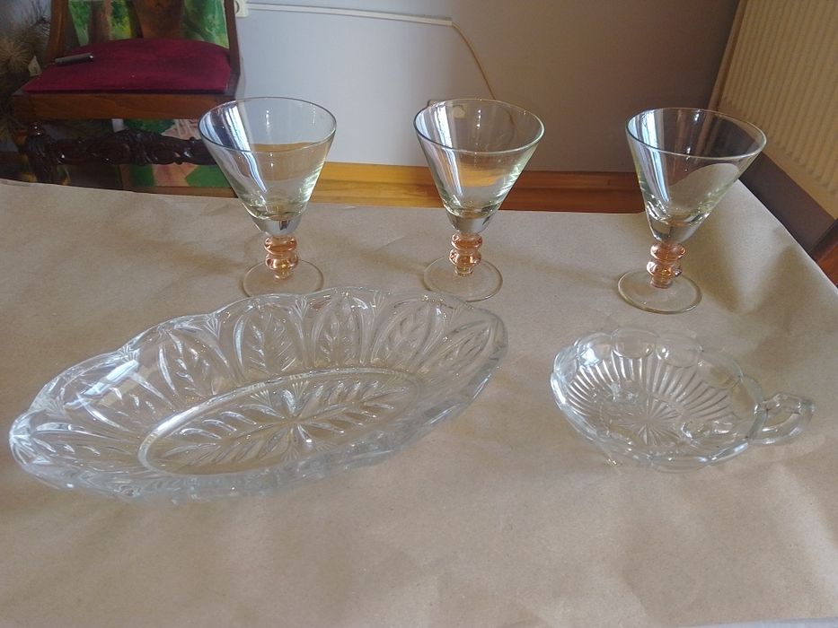 Бокали,фужери,колекційне та вжиткове скло