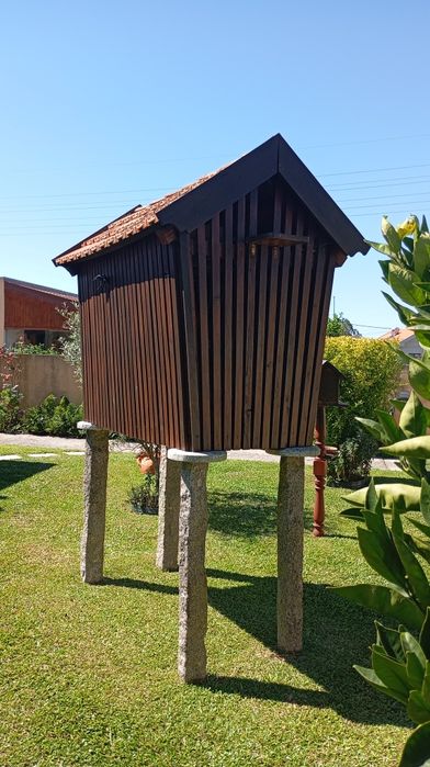 Canastro "Espigueiro"
