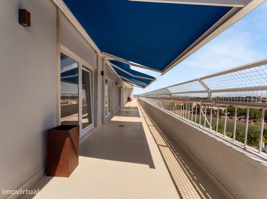 Penthouse T6 com Terraço de 131 m2 e Vista sobre Lisboa | Alvalade