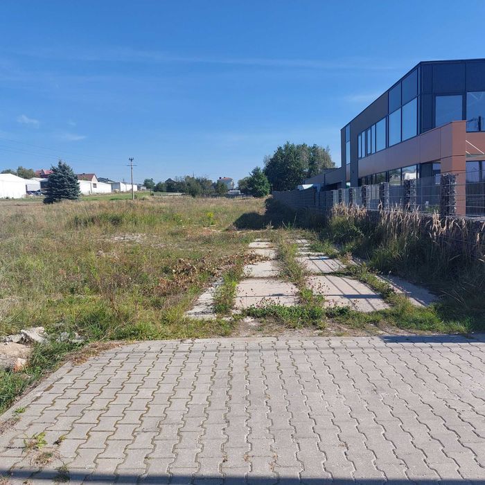 Wynajmę plac przy ruchliwej trasie w stronę Bilczy - Widok 2