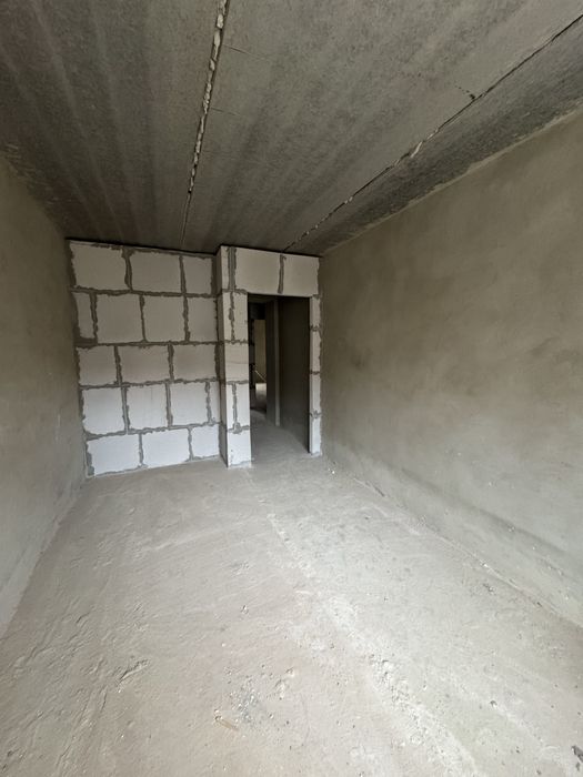 Продам сирець, 2 кімнатну квартиру + кухня-студія із індив.газовим оп