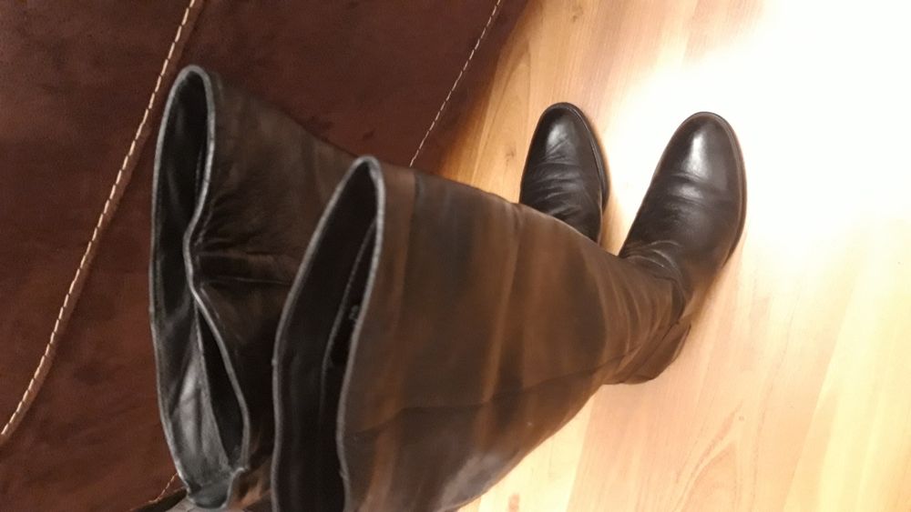 Piękne skóra kozaki czarne jak nowe, Niemieckie za kolano długie