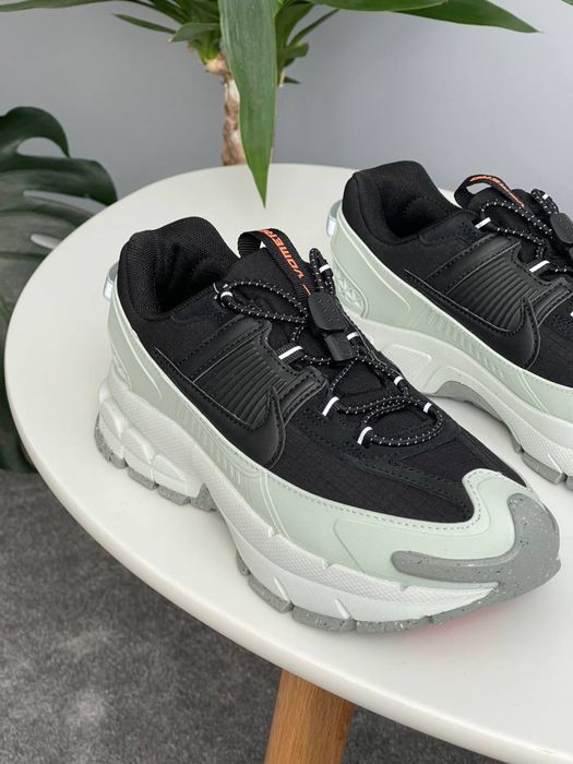 36-45 р кросівки Nike Zoom Vomero 5 Roam Black Light Silver