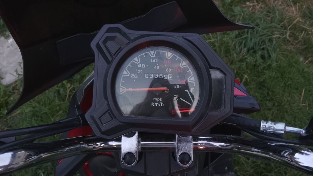 Продам скутер спарк SP150S-19BN