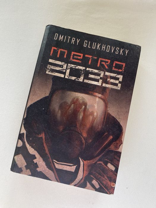 Metro 2033 Dmitry Glukhovsky