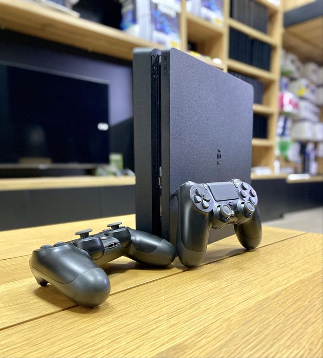 Playstation 4 Slim 500 GB + геймпад в комплекті - гарантія 12 місяців