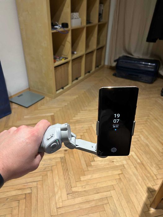 Stabilizator DJI OM 4 (Osmo Mobile 4)