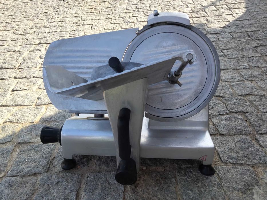 Máquina de cortar fiambre