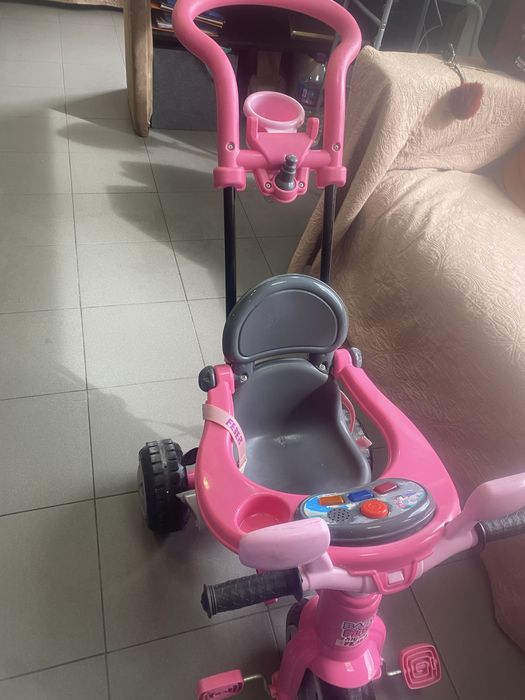 Triciclo menina