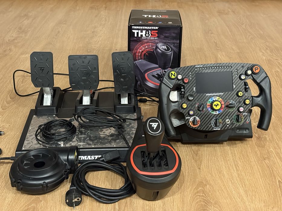 Volante T-Gt ii + Volante SF1000 + Pedais T-LCM + Shifter TH8S64739155486211120