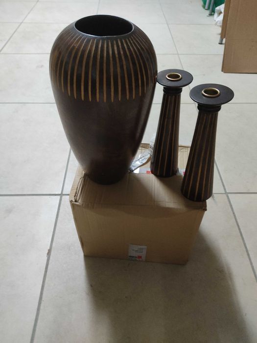 Vendo pote e porta velas em madeira