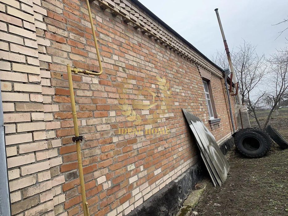 Продаж просторого цегляного будинку 4 кімн., 94 м², с.Кодаки