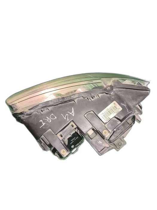 Ótica / Farol Direito AUDI A4 B6 1.9 TDI (96 kW / 130 cv) [11.2000 - 12.2004] 8E0941004F (OEM) | 89305700 (OEM)