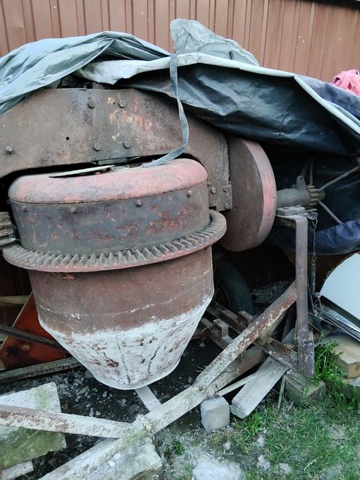 Betoniarka 150L  w dobrym stanie technicznym