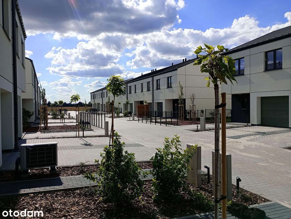 Segment skrajny 137m² + ogród 155m²