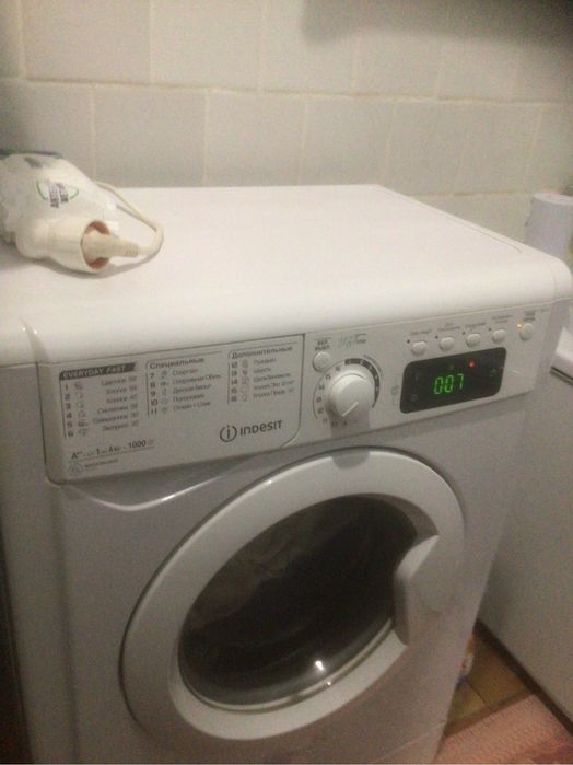 Продам пральну машинку.