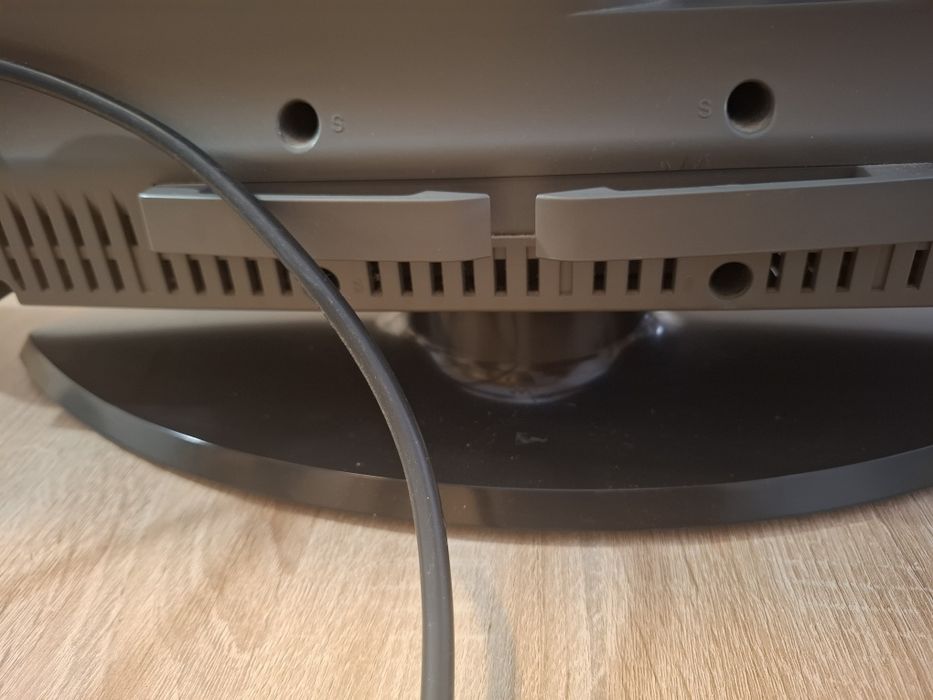 TV Samsung a funcionar, mas sem comando