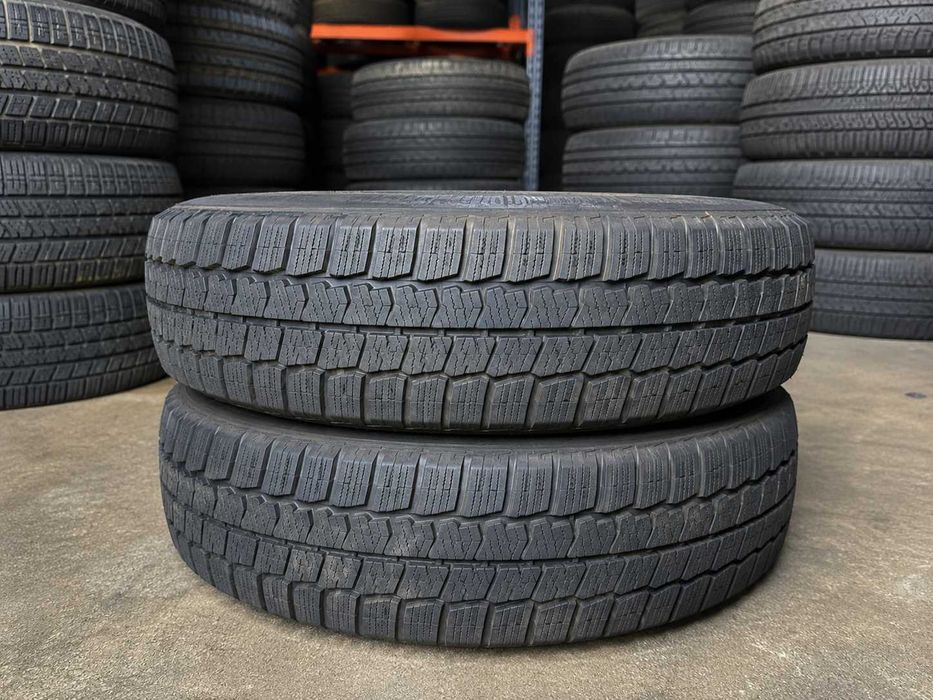 Резина 2 шт.б/у Yokahama 215/60 R17 6.3 mm 2022 р