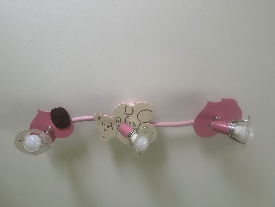 Lampa różowa dla dziewczynki