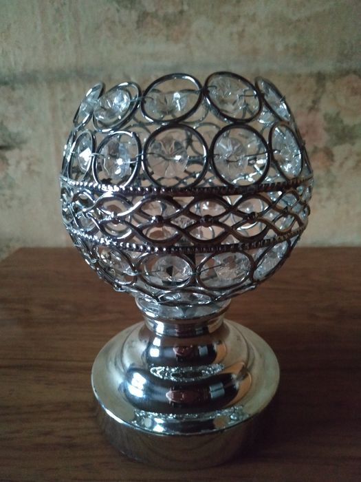 Ночник ,настольная лампа.