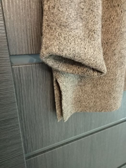 Sweter damski bezowy