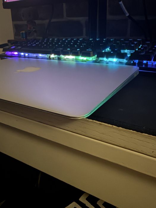 Macbook Air 2015 (Bom estado)