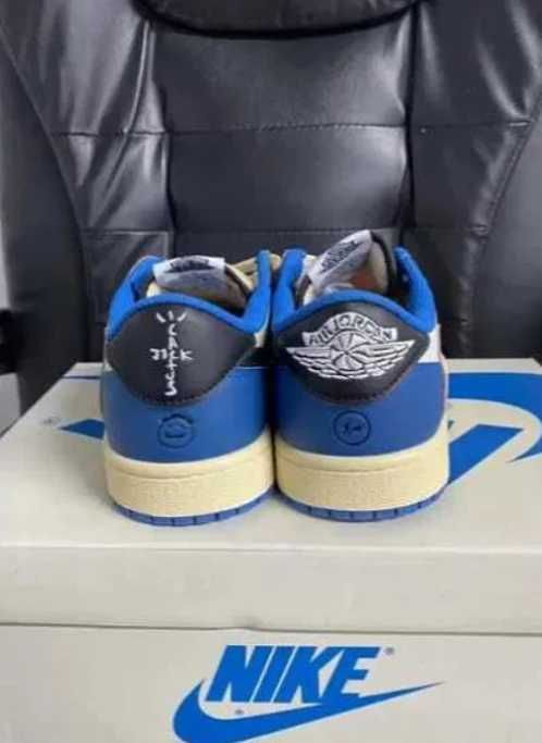 Jordan_1_Retro_Low_OG_SP_Rozmiar.39