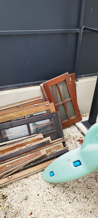 Janela madeira 3 folhas e outas