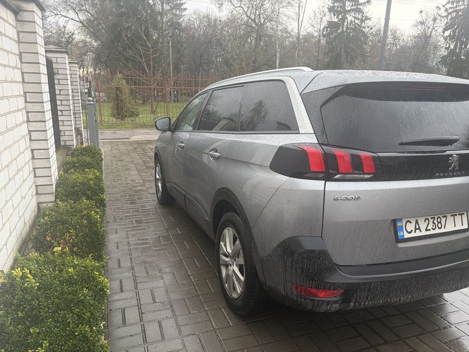 PEUGEOT 5008 Автомат
