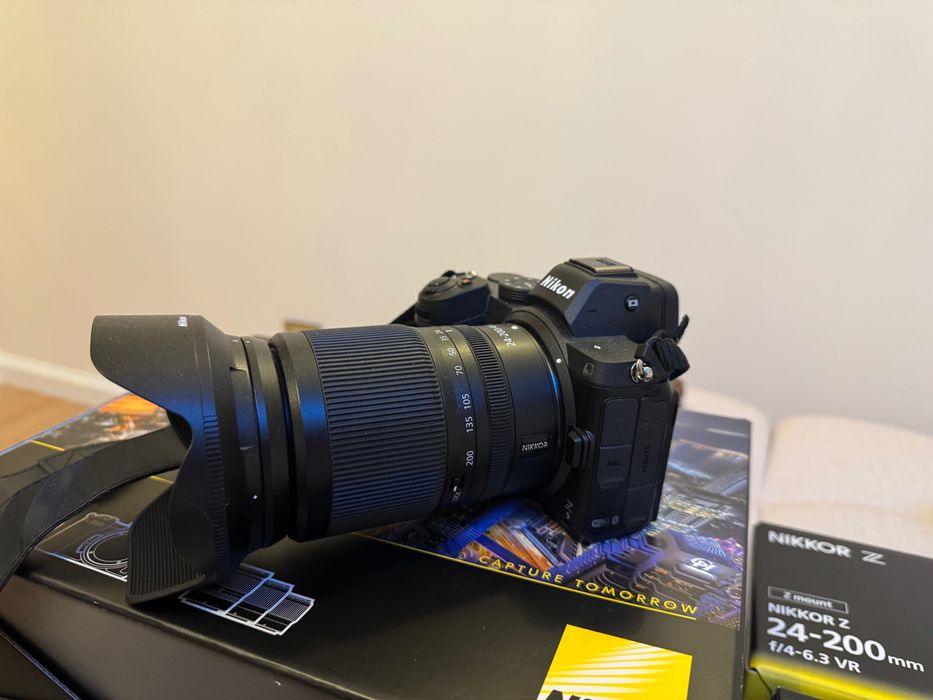Nikon Z5 , obiektyw nikor z 24-200