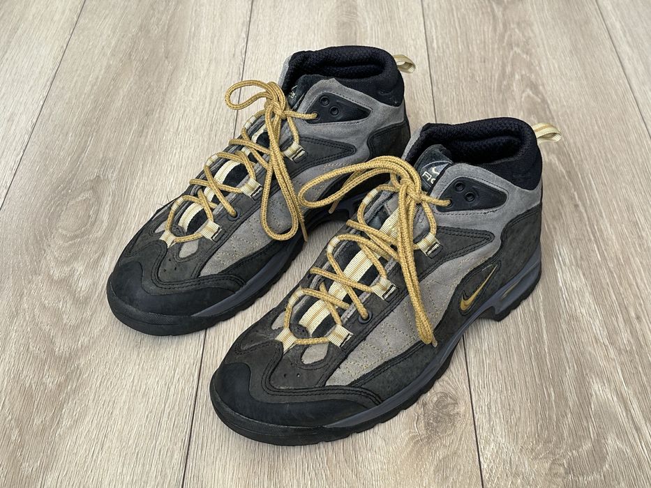 Вінтажні черевики Nike ACG