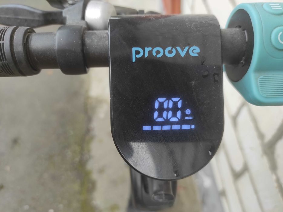 Електросамокат Proove
