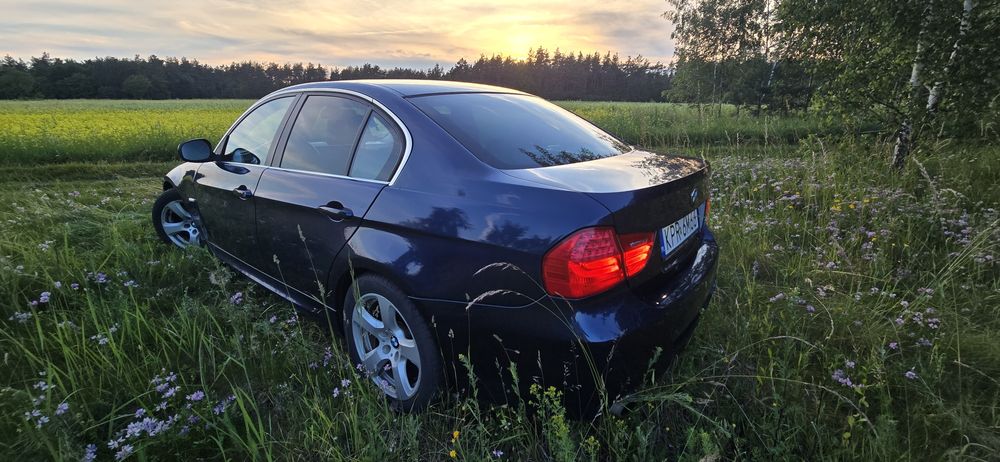 BMW E90 2011r SEDAN