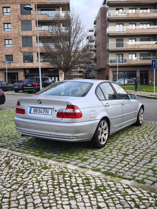 BMW 320D.  (E46)