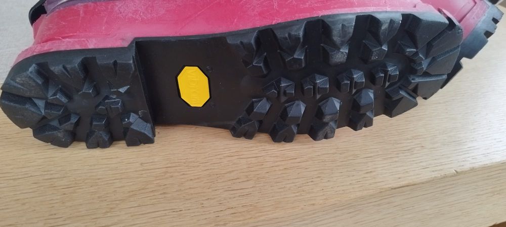 Buty narciarskie Skiturowe Scarpa-41 Vibram