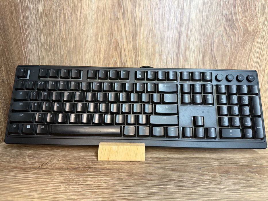 Klawiatura Razer ORNATA V3 Pudełko