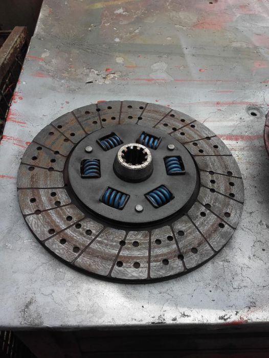 Dociski, tarcze sprzęgła, łożyska STAR 200 i 266.