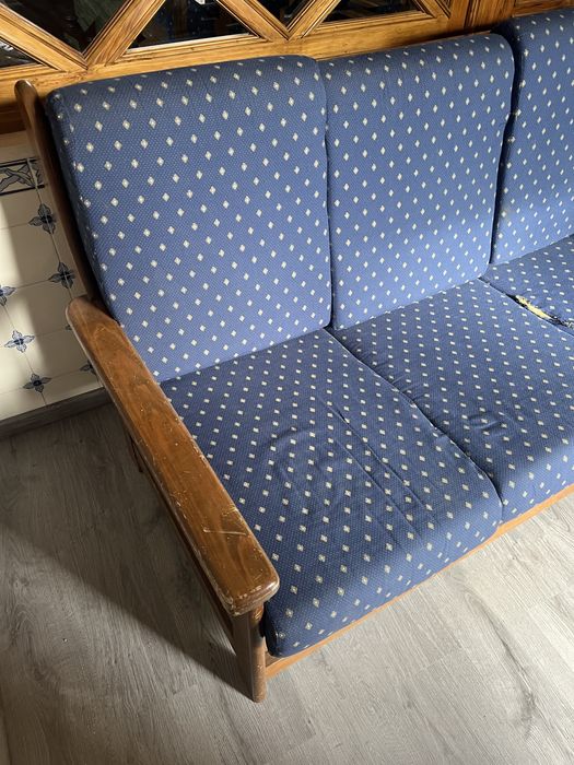 Sofa cama + 2 sofas pequenos (poltrona)