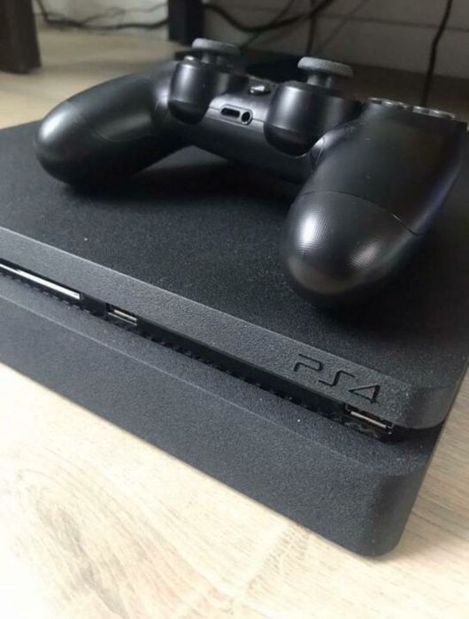 PlayStation 4 Slim