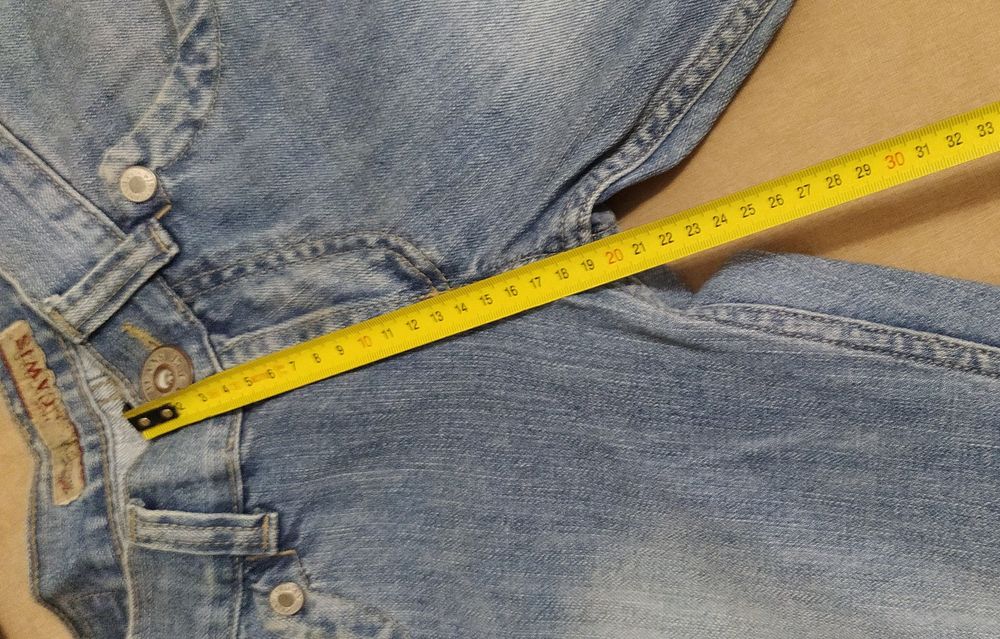 Джинсовые шорты б/у