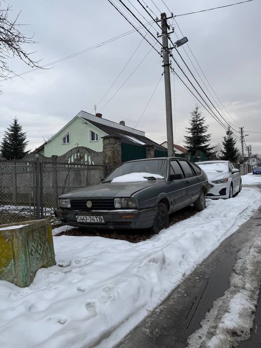 Пасат б2 під відновленя або на запчастини